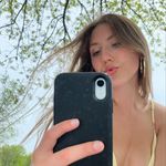 Alexis Garrison - @slexiest.closet - Instagram