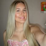 ♡ 𝐥𝐞𝐱 - @alexishowe_ - Instagram