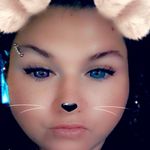 Alexis Wainwright - @who.is.she_to.you - Instagram