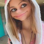 Ali Davis - Facebook