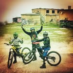 Ali Galloway DH Rider - @aligallowaydh - Instagram