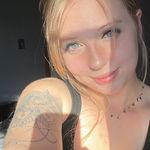 Ali Newton - @ali_bali_boo_ - Instagram