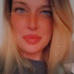 Ali Shoemaker - @w00tie.the.blind.girl - Instagram