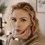 Alice - @alicebookcastle - Instagram