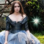 Alice Englert - Facebook
