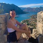 Alice - @alicejohnstoneburt - Instagram