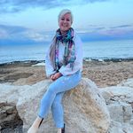 Alice Karsten - @awinelover - Instagram