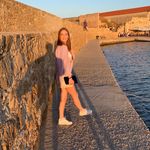 A L I C E - @alice_lloyd_ - Instagram
