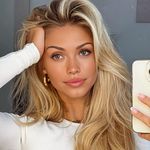 Alice McKenzie - @global.godess - Instagram
