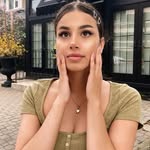 Alice Sherlock - @alicesherlocks - Instagram