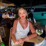 Alice Simmonds - @_alicesimmonds - Instagram