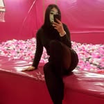 Alice Turner - @aliceuniverse - Instagram