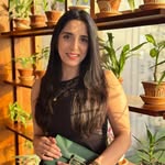 Alina Khalid - @alinakbukhari - Instagram