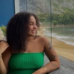 Aline Nascimento - @alinegnasc - Instagram