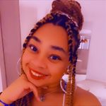 Alisa Ellis - @Sunflower_besos - Instagram