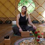 Alisha Eden - @alishaedenyoga - Instagram