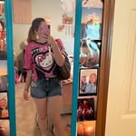 Allison Brush - @def_not_allison_ofc - Instagram