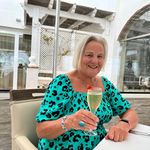 Alison Bushell - @alisonjbushell - Instagram