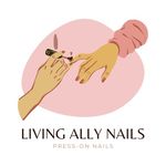 Alison LeBlanc - @livingallynails - Instagram