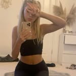 ali - @alison.mandello - Instagram