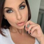 Alison Ray - @alison_ray._01 - Instagram