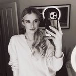 Alissa Harrison-Hunter - @smuttybibliophile - Instagram