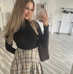 Alivia Carter - Facebook