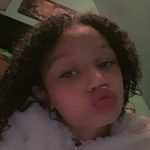 Aliza - @aliza__mitchell123 - Instagram