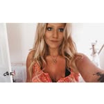 Alexis DeLuca Stylist - @alliedoeshairx - Instagram