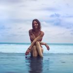 Allison Bee Levy - @allibeeyoga - Instagram
