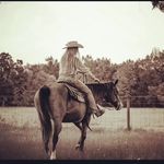Allison Neal - @allieneal515 - Instagram