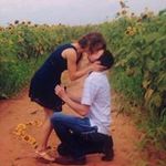 Allison Tanner Robertson - @sunflowervangeauxart - Instagram