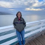 Allie Bledsoe - @dotsharks - Instagram
