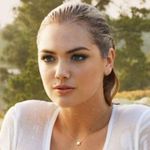 @ally_.west - Instagram