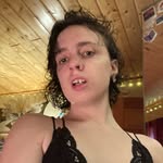 Allison Hendricks - @hennyhenny100 - Instagram