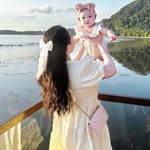 @almaanglow - Instagram