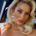 Alma Zarate - @la_sassy__wanderlust - Instagram