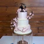 Alysha Henry - @whatever_bakes_u_happy - Instagram