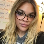 Alyson Saunders - @al__thets - Instagram