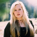 alyssa donoho - @moondustandstarlight - Instagram
