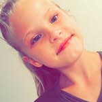 Alyssa D. - @alyssa._.durst - Instagram
