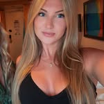 Alyssa Dwight - @xoxo.alyssamariee - Instagram
