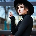 Alyssa Goode - @whatsgoodelooking - Instagram