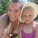 Alyssa Hendricks - @alyssapink5689 - Instagram