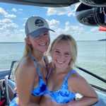 Alyssa Poston & Alex Lange - @alyssa_alex_closet - Instagram
