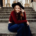 alyssa lawrence - @alyssalawrencecloset - Instagram