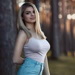 Alyssa Nye - @alyssa_nye10 - Instagram