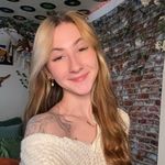 ✿ Alyssa Roberts ✿ - @lyss.robertss - Instagram