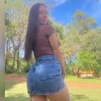 Alicia Royer - Facebook