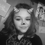 Alyssa Skinner - @lyssy_loves_29 - Instagram